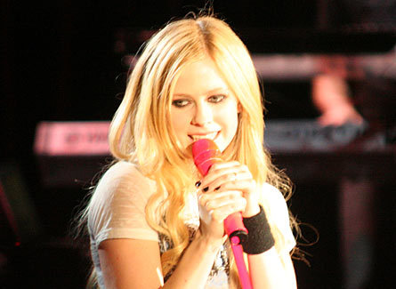 Avril Lavigne Chop Suey Avril Lavigne Chop Suey