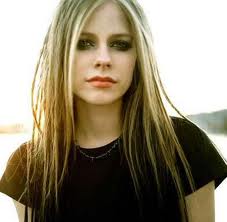 Avril In Girlfriend