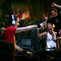 Listen to a new remix song Sugarcube  (Bassnectar Remix) - RUN DMT