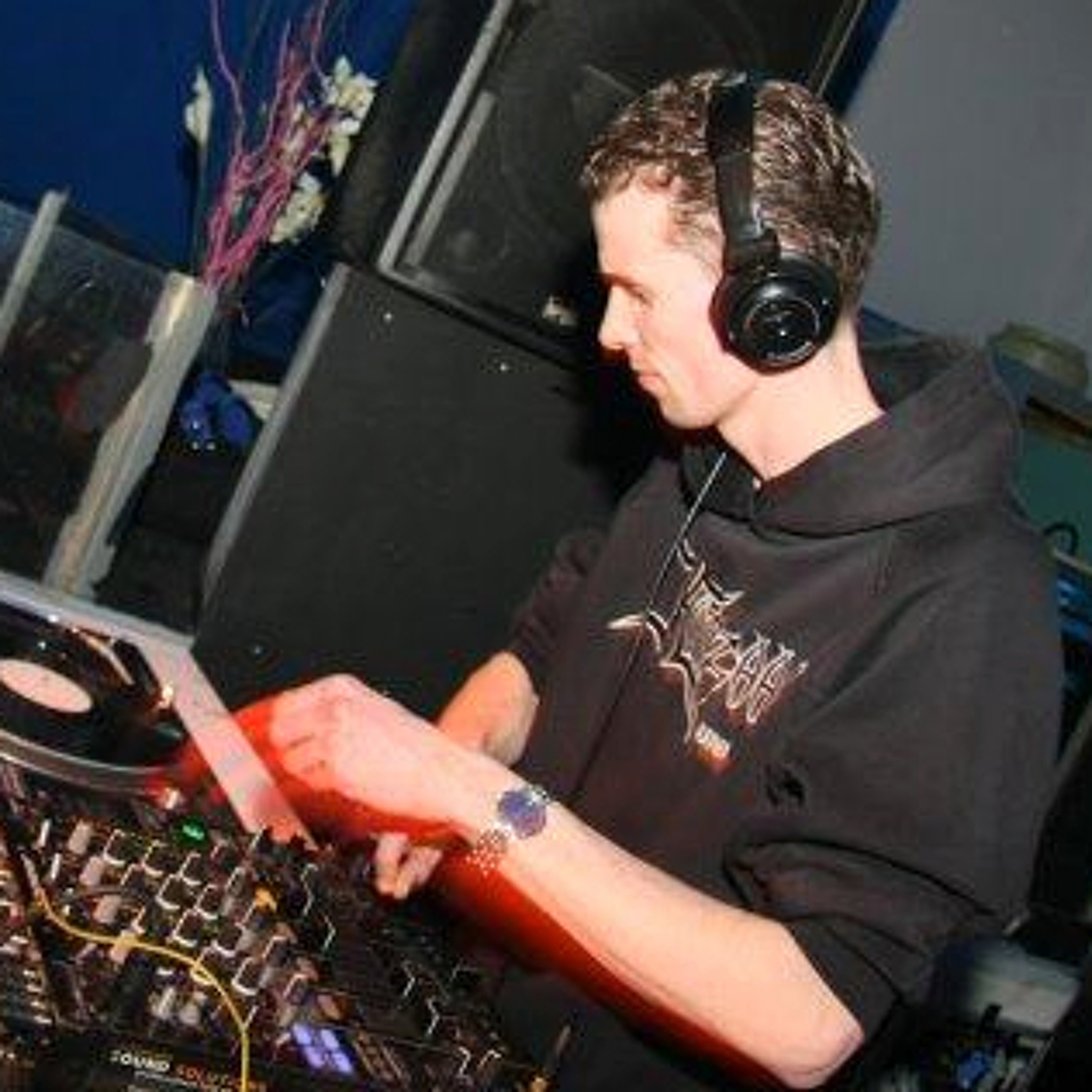 rave-o-lution.nl