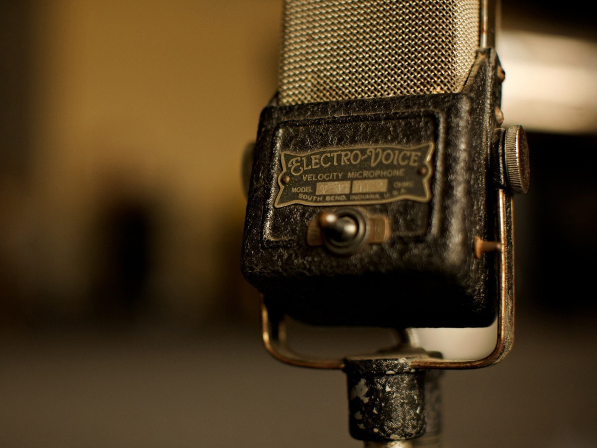 Treasures from The Jonesonian: Radio's Ad King
