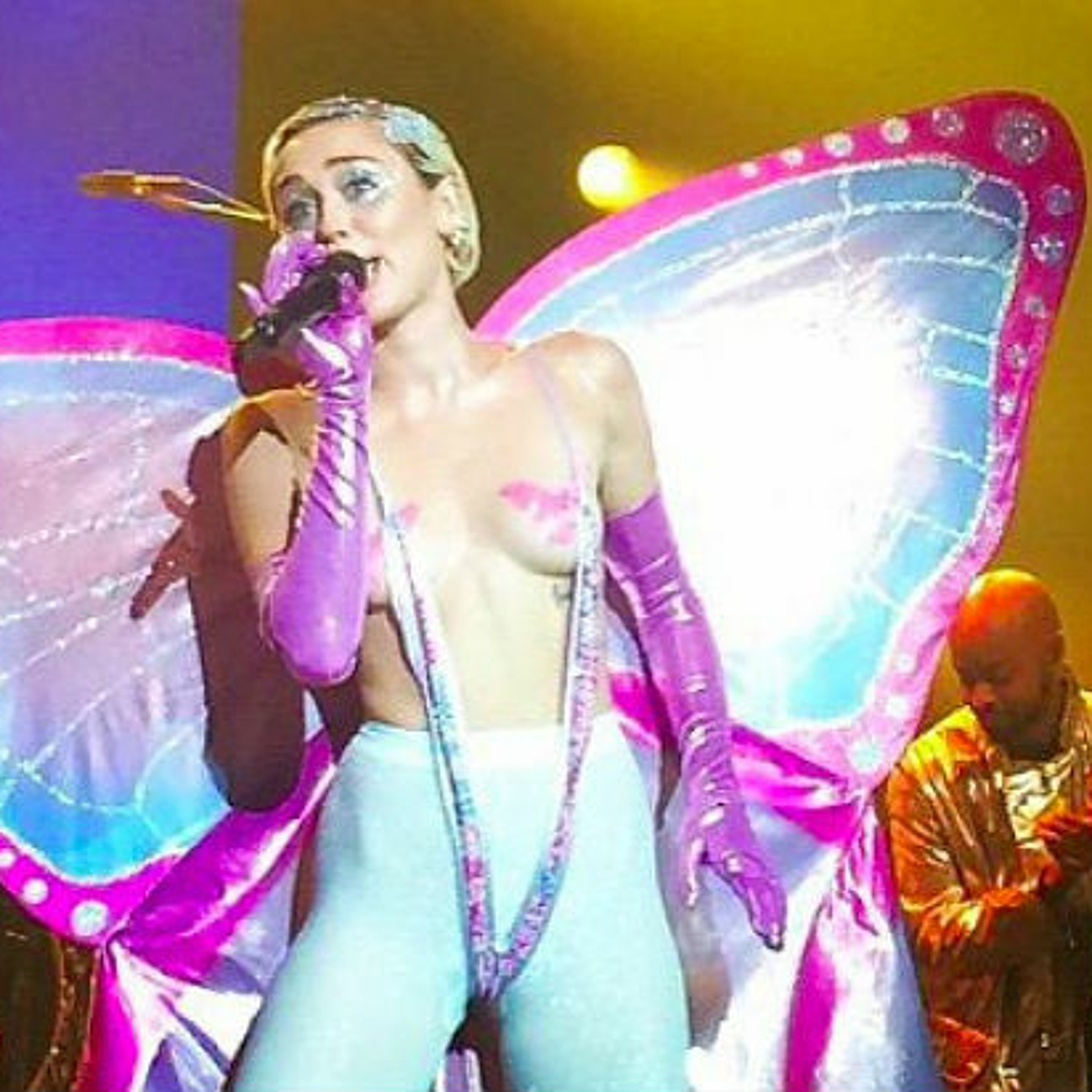 Tommy Stone will eat Miley Cyrus' pussy! *Saturday Night Special - August 15th, 2015