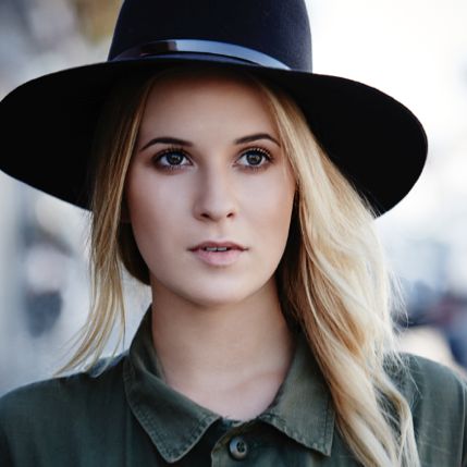 Caroline Sunshine, Disney Channel's 'Shake It Up'