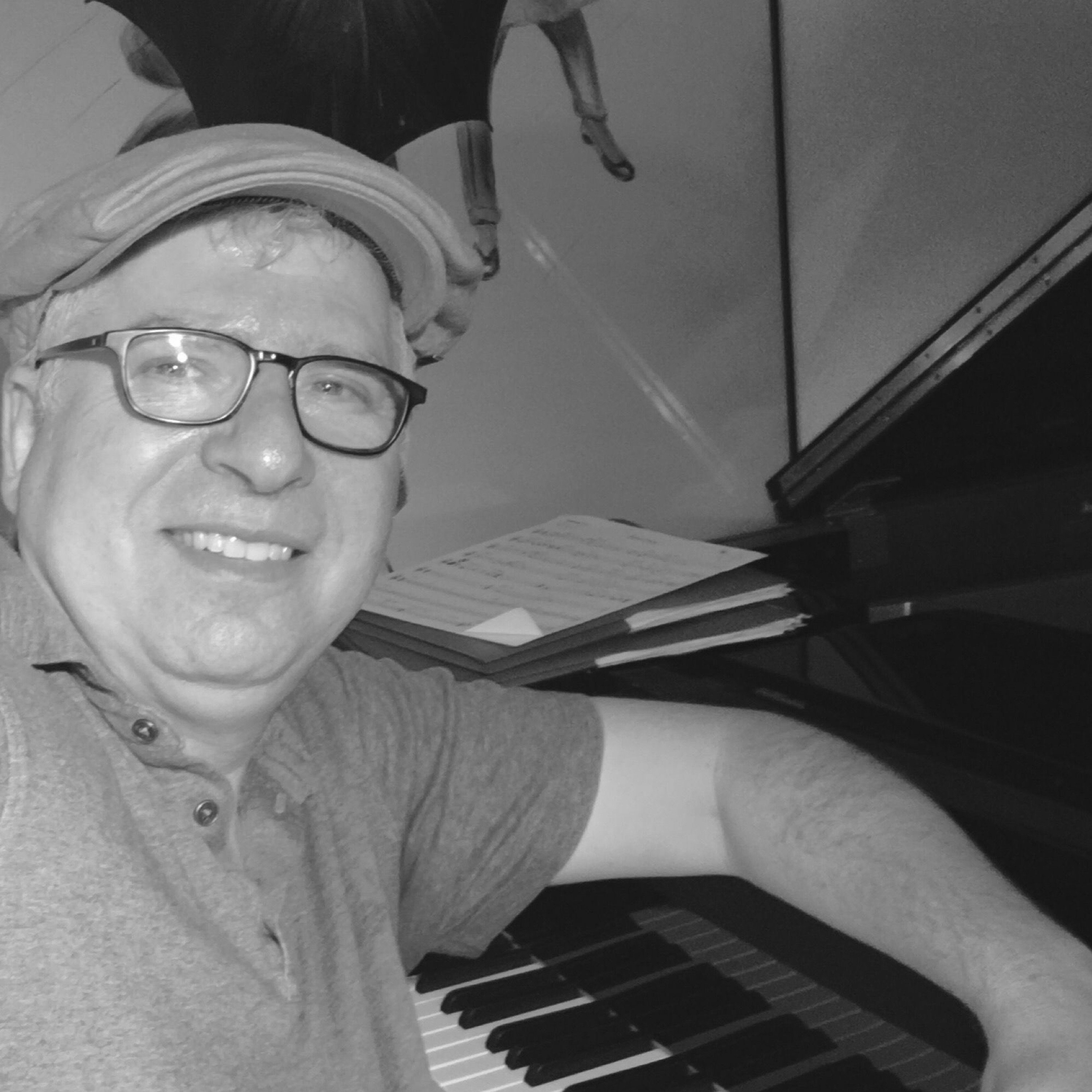 The Live Music Show with Howard Britz