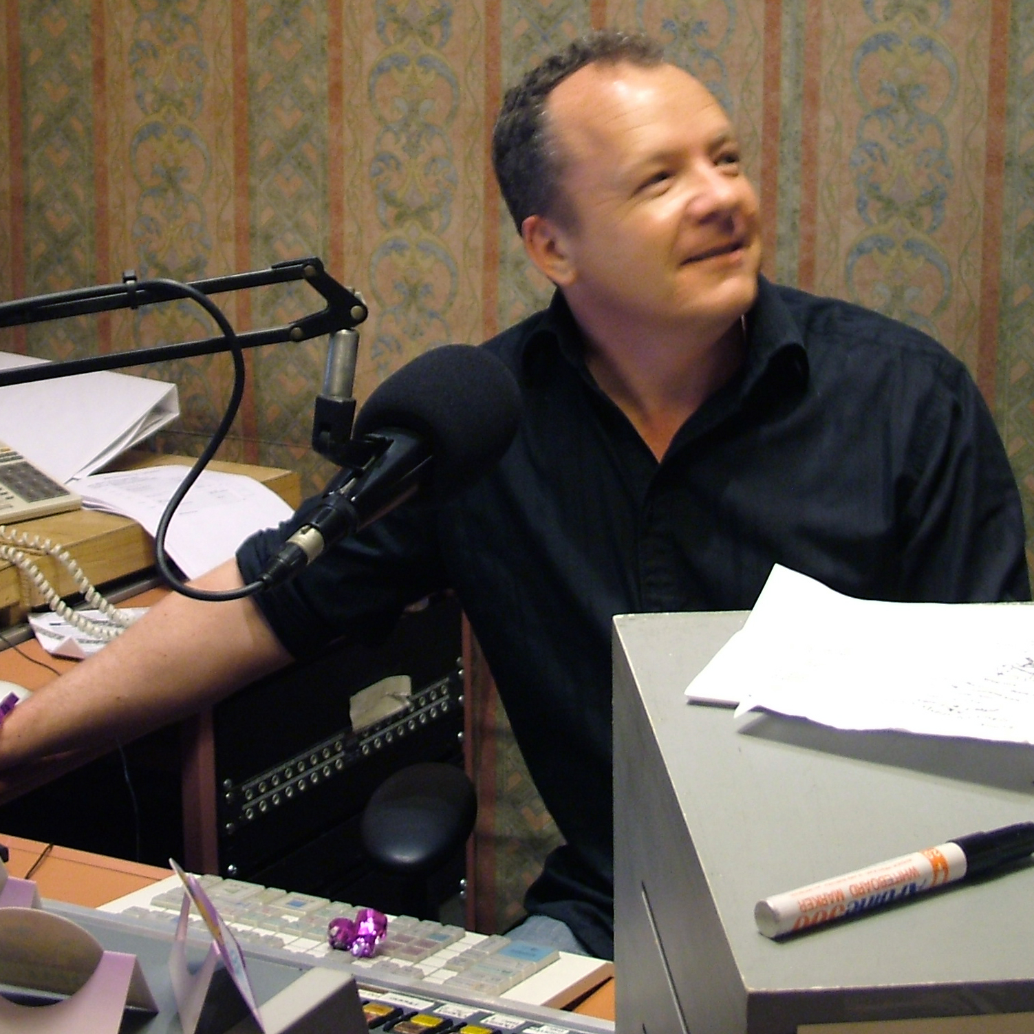 Music show with competitions and chat  - 2NSB 12 Feb 06