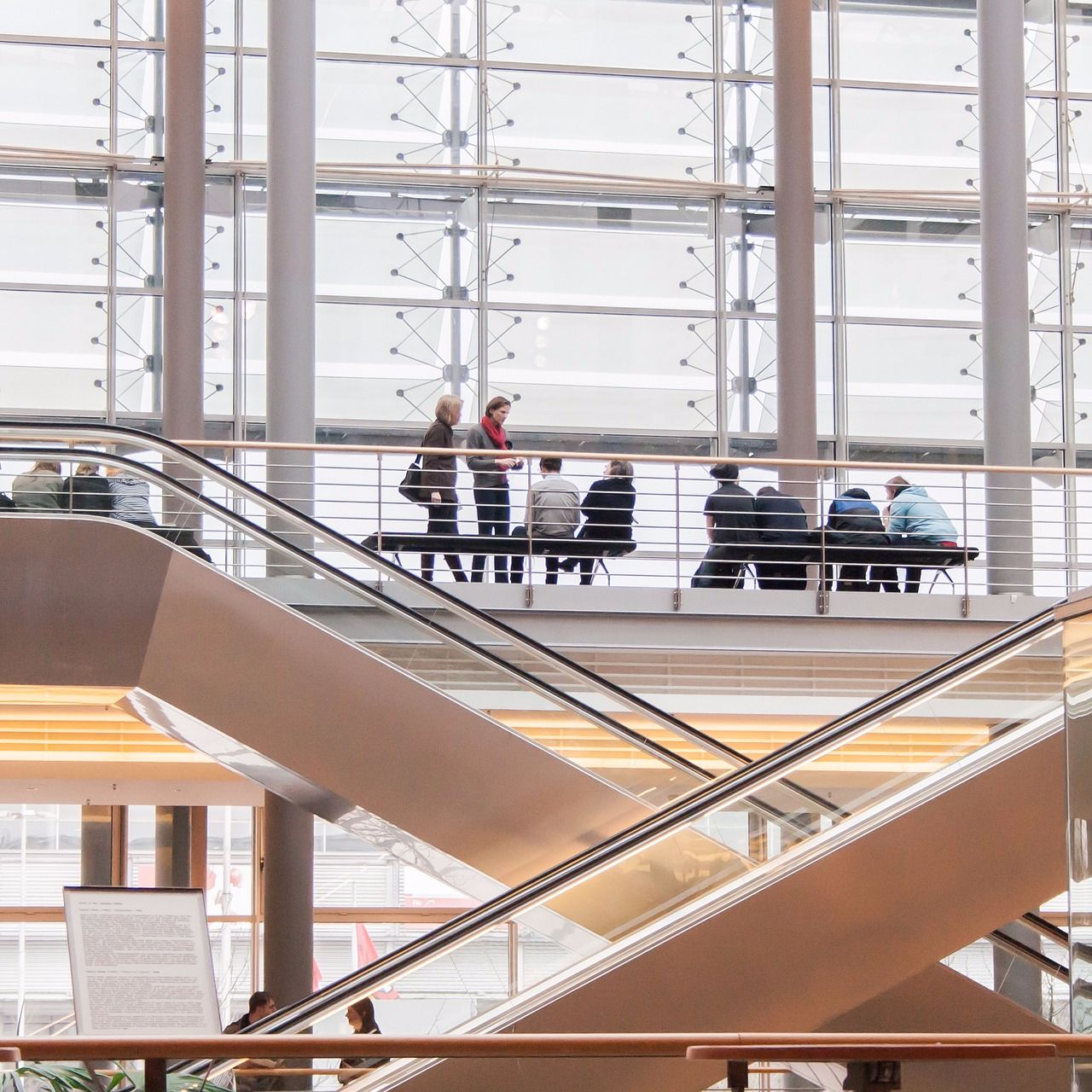 Allt fler unga får jobb - men statusyrket programmerare blir allt mer komplext