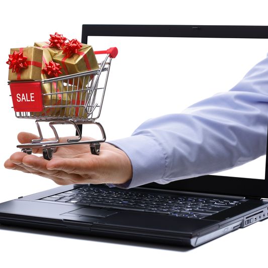 The role of freight forwarders in cross-border e-commerce supply chains