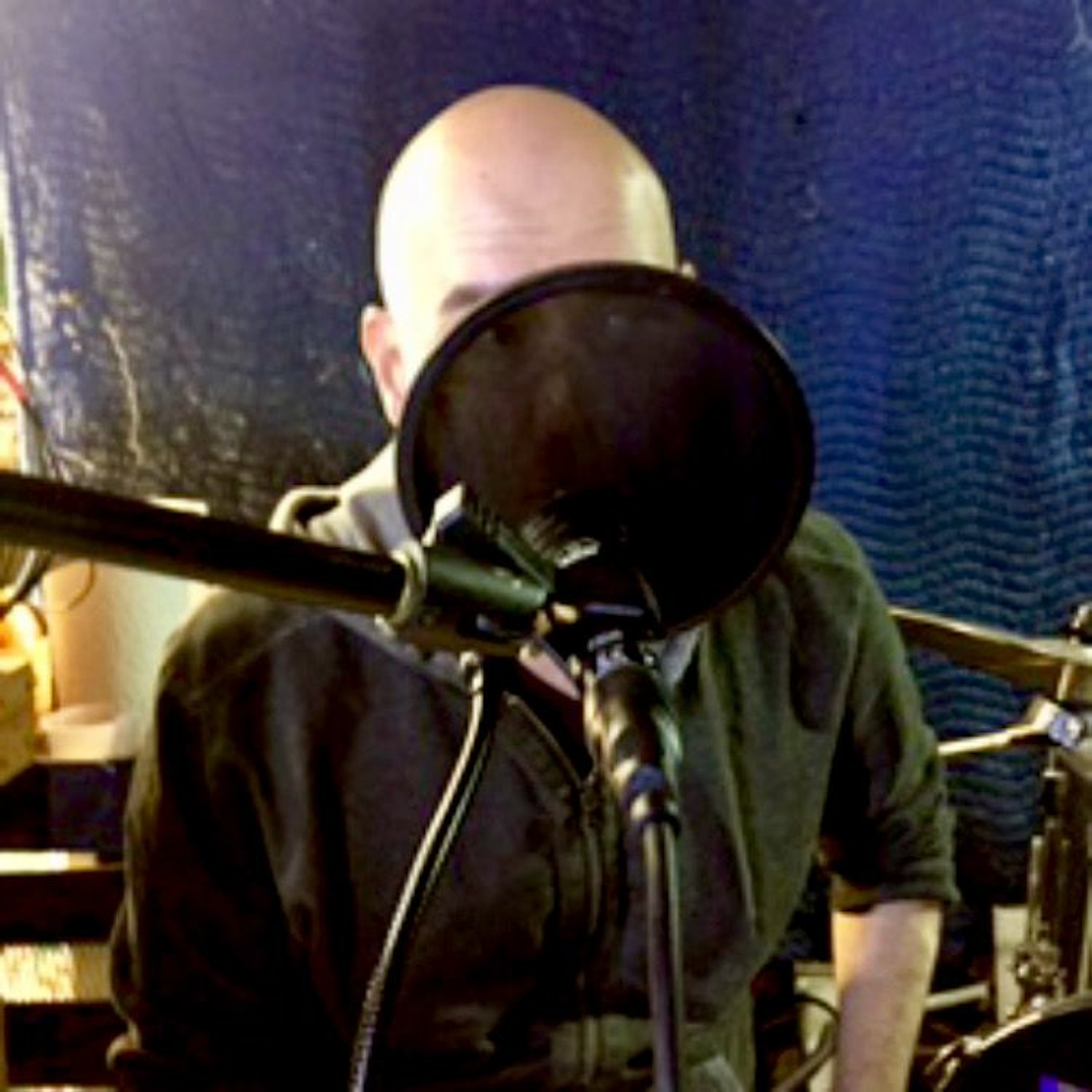 Earhopper presents
