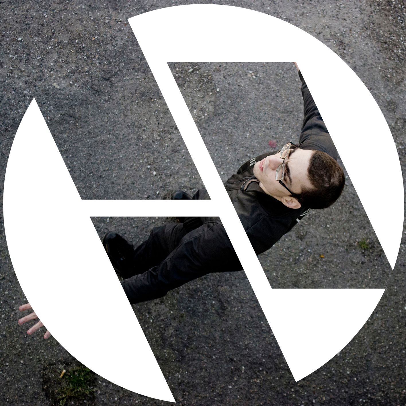This is Parallels 017 With Dreamy