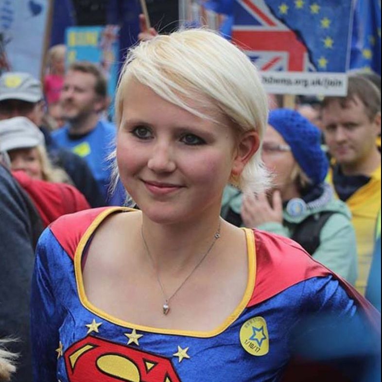 E.U. Super Girl / Madeleina Kay