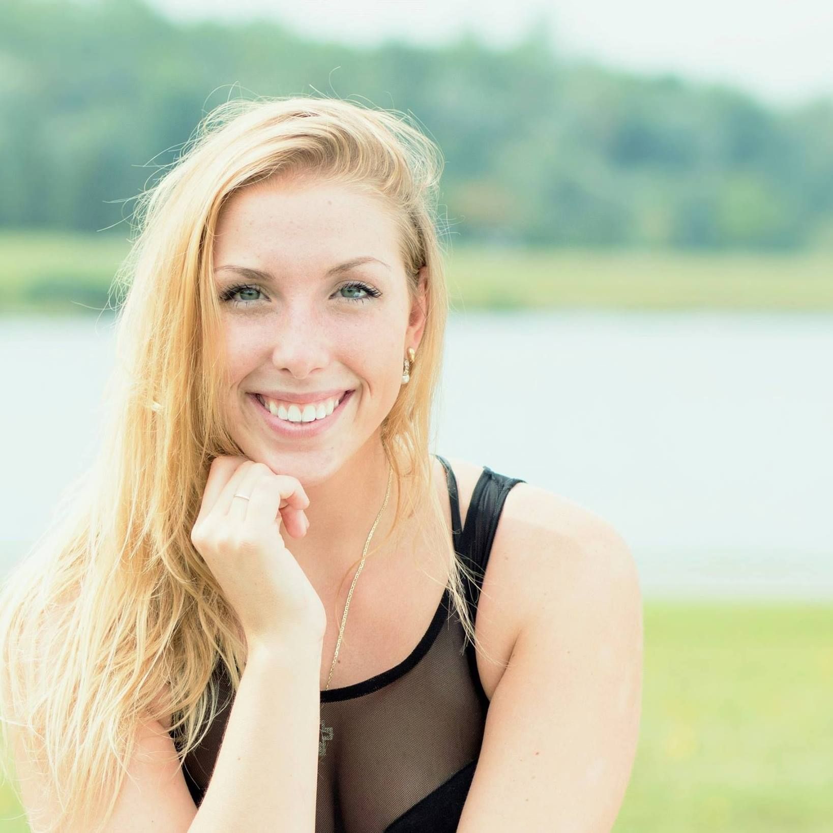 Episode 14 - Healthy and Vegan Lifestyle with Charlène Lepage