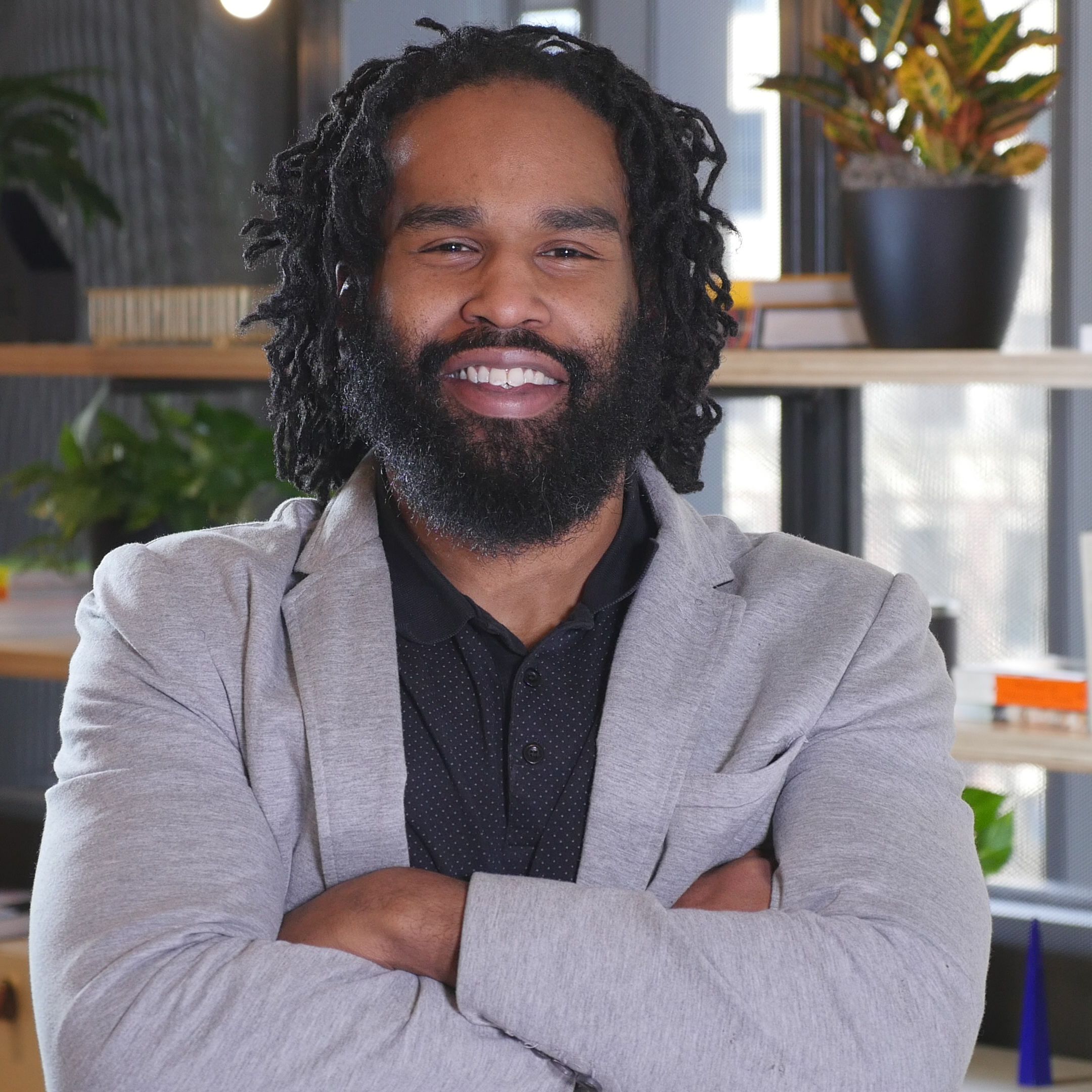 Episode #2 - Javares Banks Are you paying for Christmas in June? - FinancialID.info
