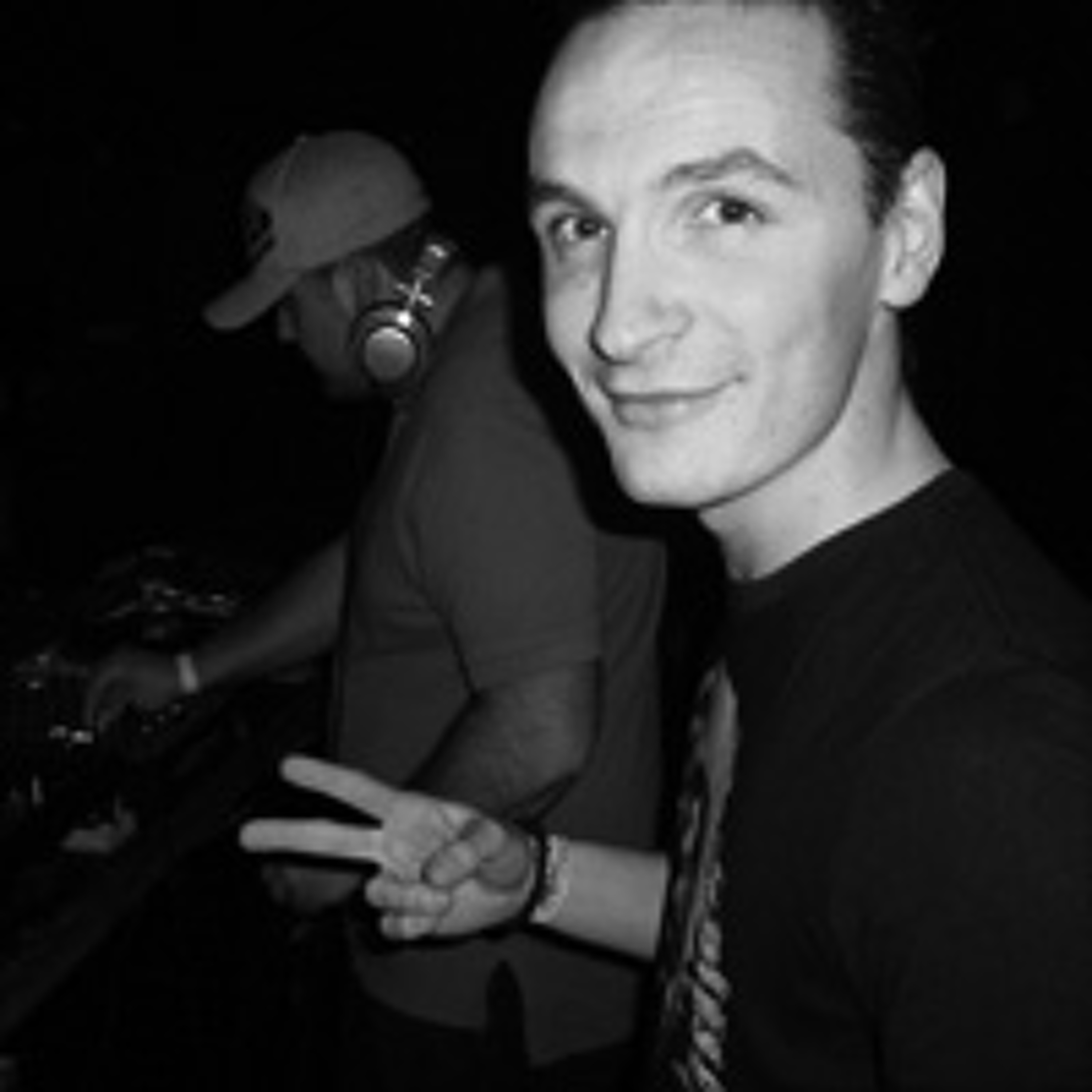 rave-o-lution.nl