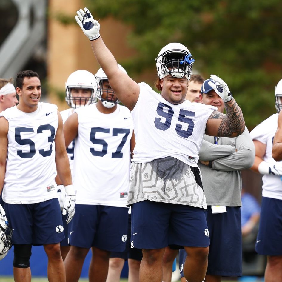 Cougs Daily - August 9, 2018 - Previewing BYU's defensive tackles with Zac Dawe