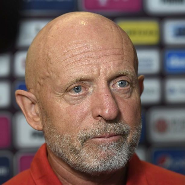 EF Podcast #2: Chudák Jarolím