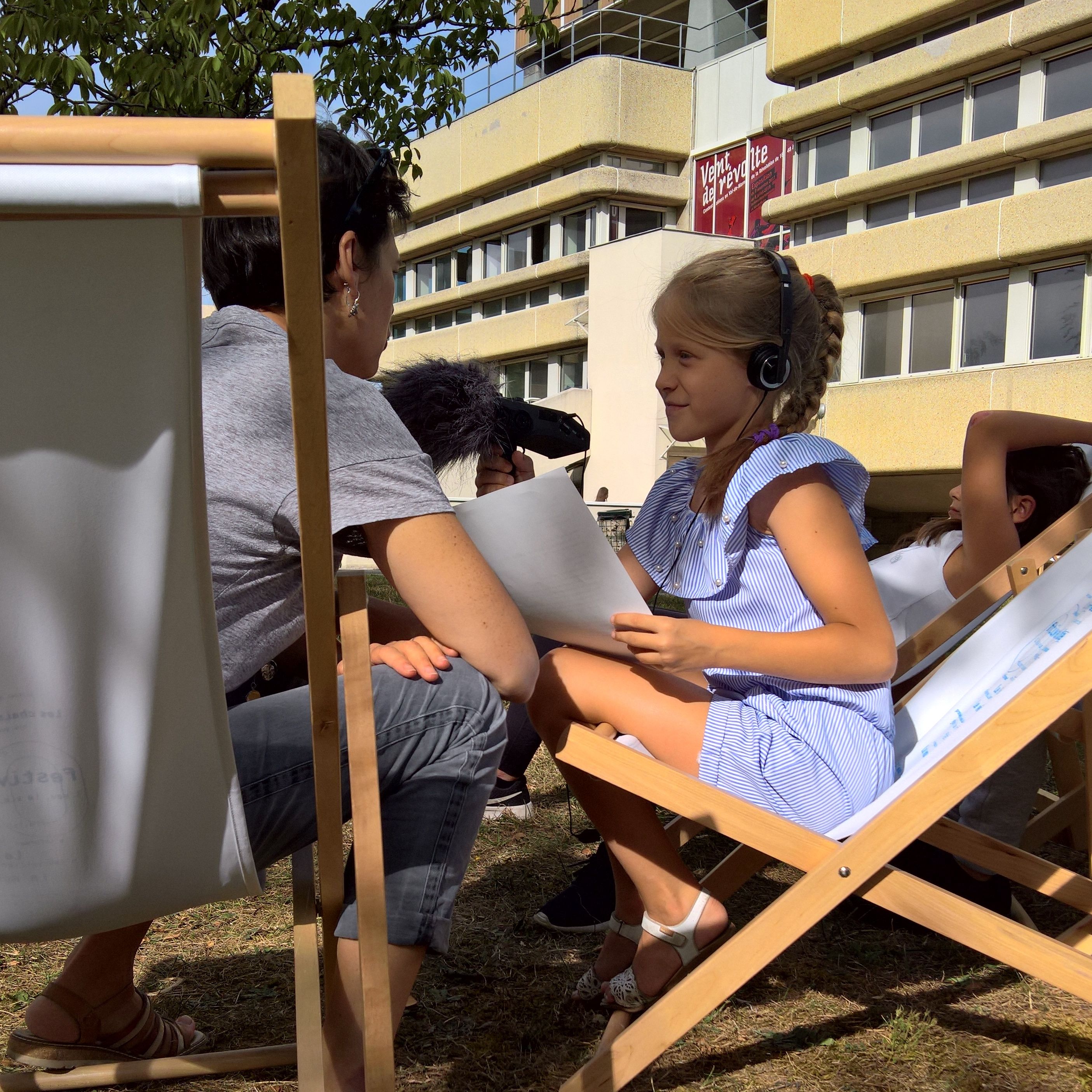 Roxane interviewe la maman de Marion