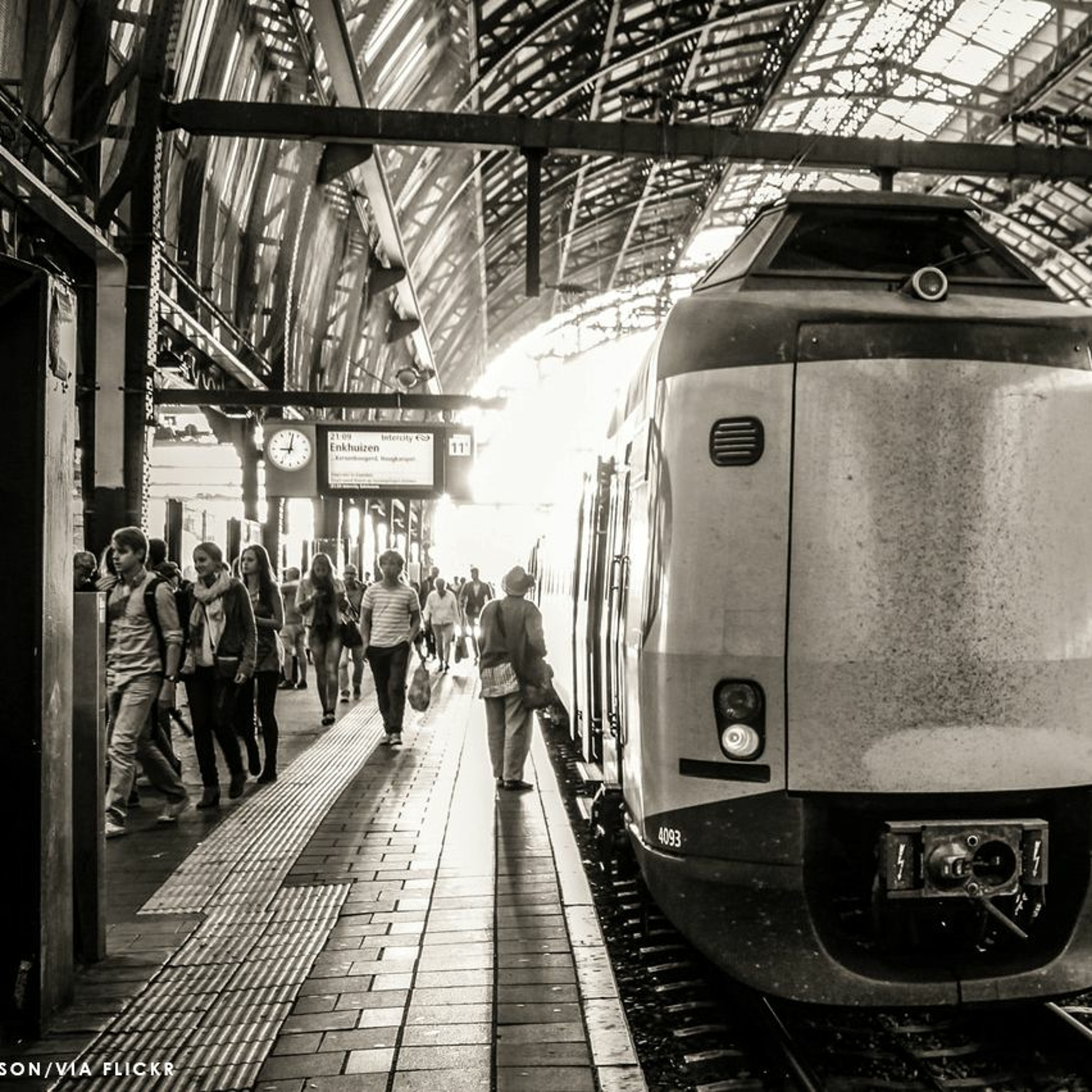 UITGELEZEN: ZKV (zeer korte verhalen)