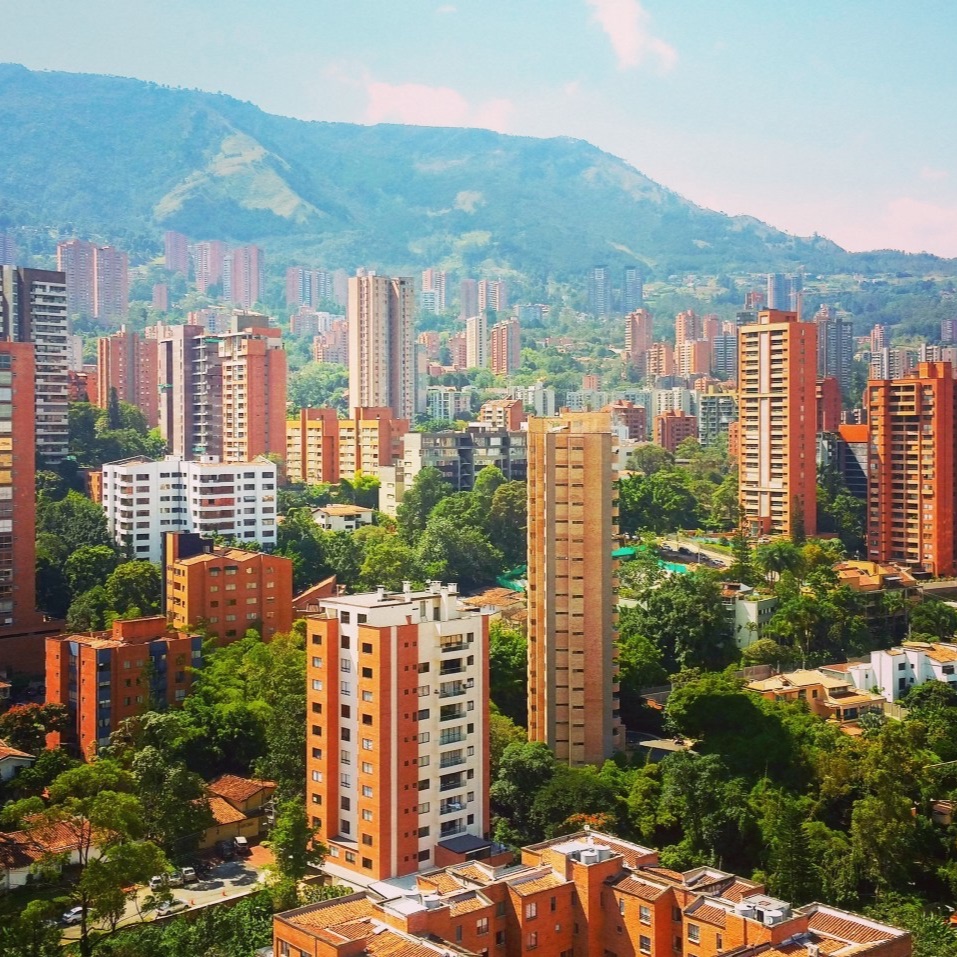 #49 - Starting a new life in Medellin, Colombia