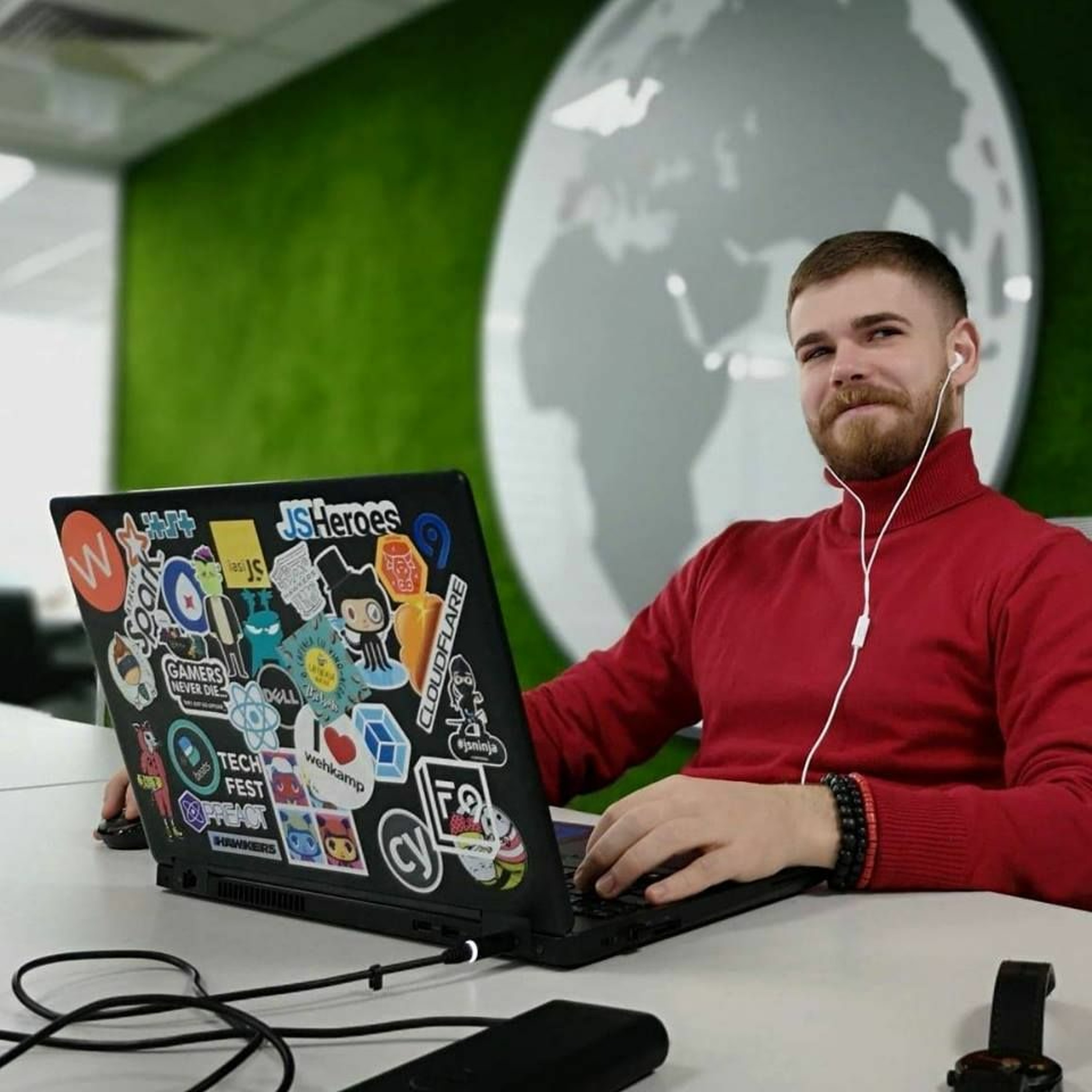 Ep 4. Lucian Costin Ailenei - Front-End Engineer @Levi9 IT Services