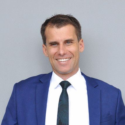 483: Pitchdeck Asia with Sam Gibb | Asia Tech Podcast