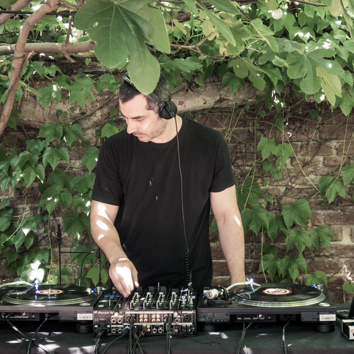 Social Sundays 015 - WRK