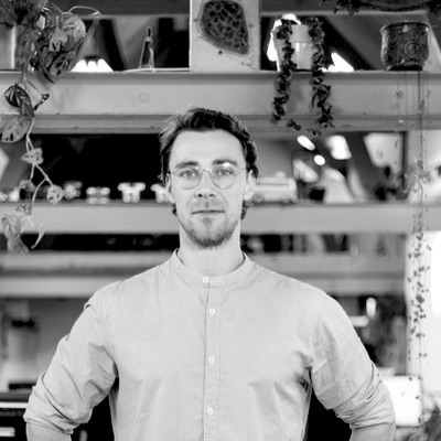 KONKAV KAST 19 | Justus van den Elsen