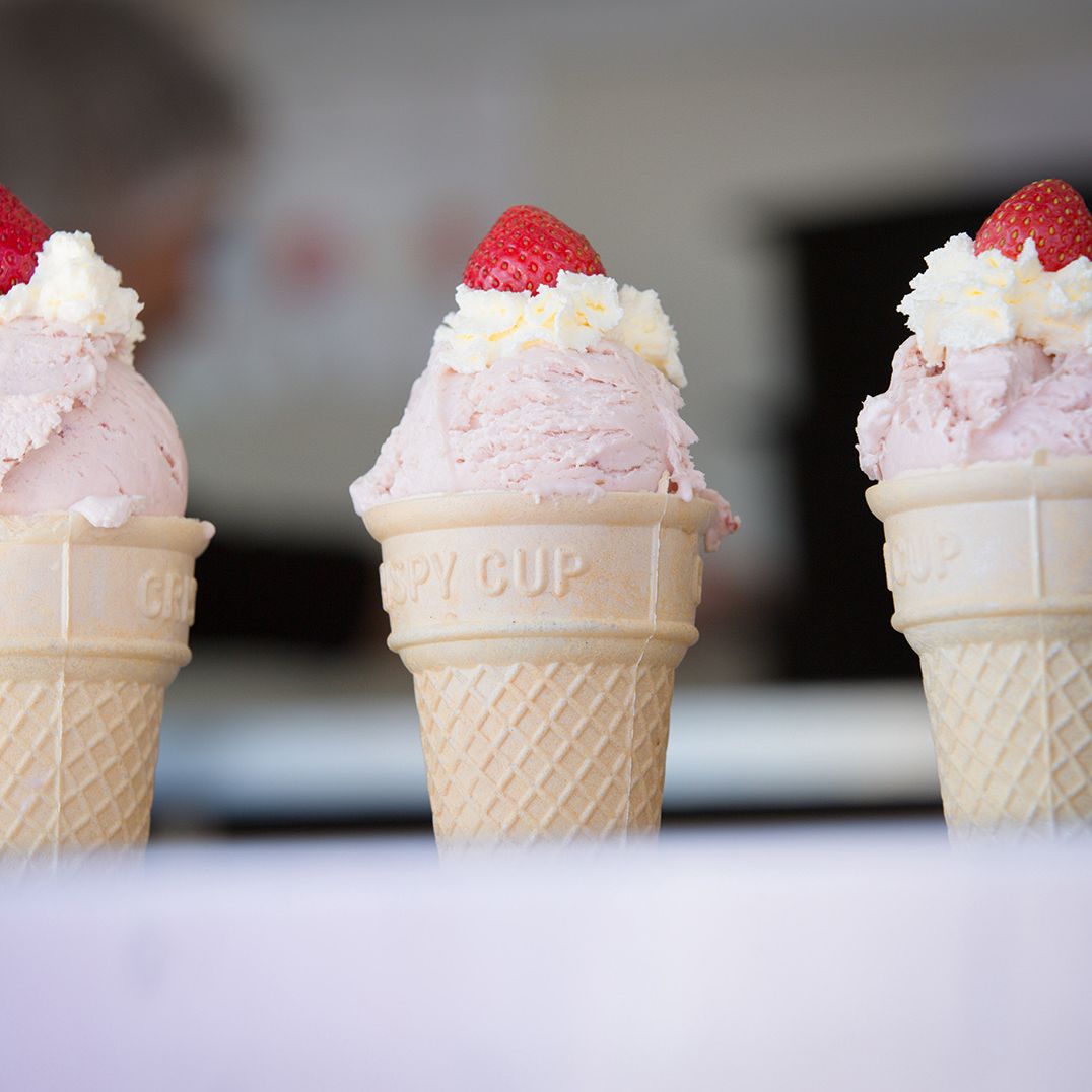 EPISODE 33 - EKKA SPECIAL: BEHIND THE SCENES OF THE STRAWBERRY SUNDAE