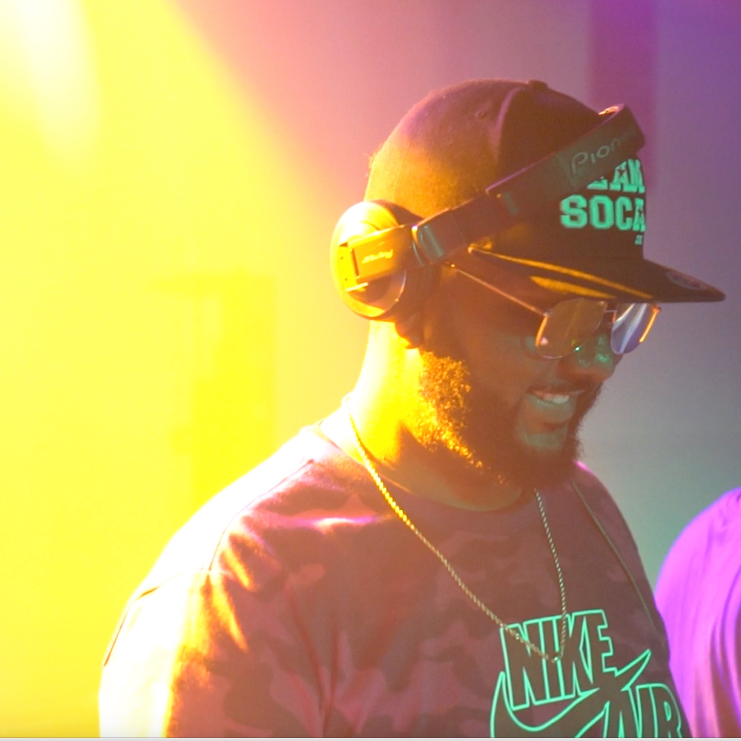 CARNIVAL FRIDAY IN NOTTING HILL 2019 (DJ BUZZB LIVE RECORDING)