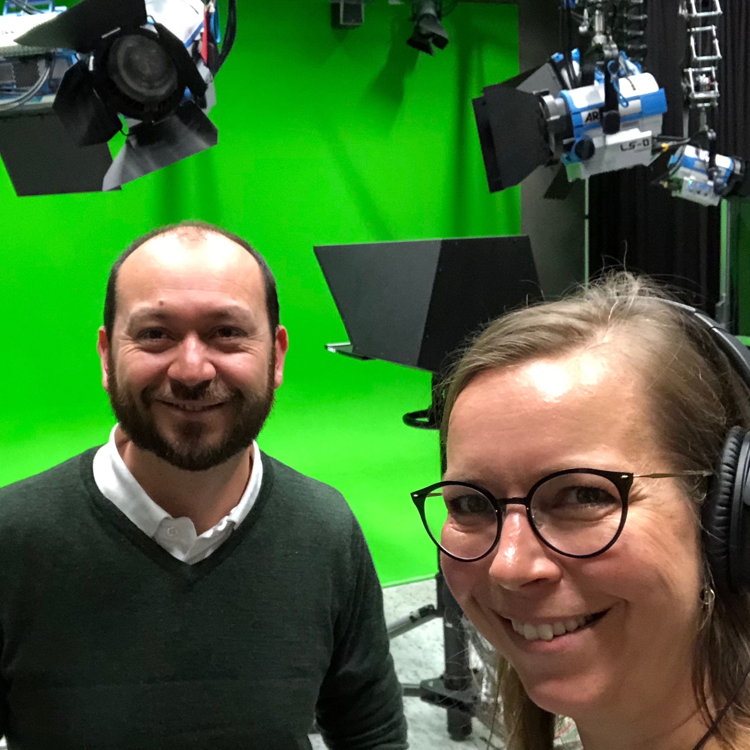 Guidet tur gjennom UiAs store filmstudio på Mediesenteret