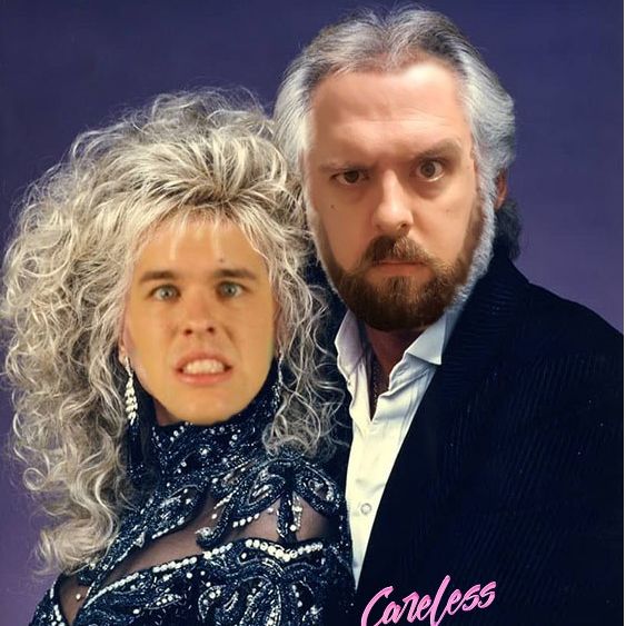 S02E01 Islands in the Stream by Kenny Rogers and Dolly Parton