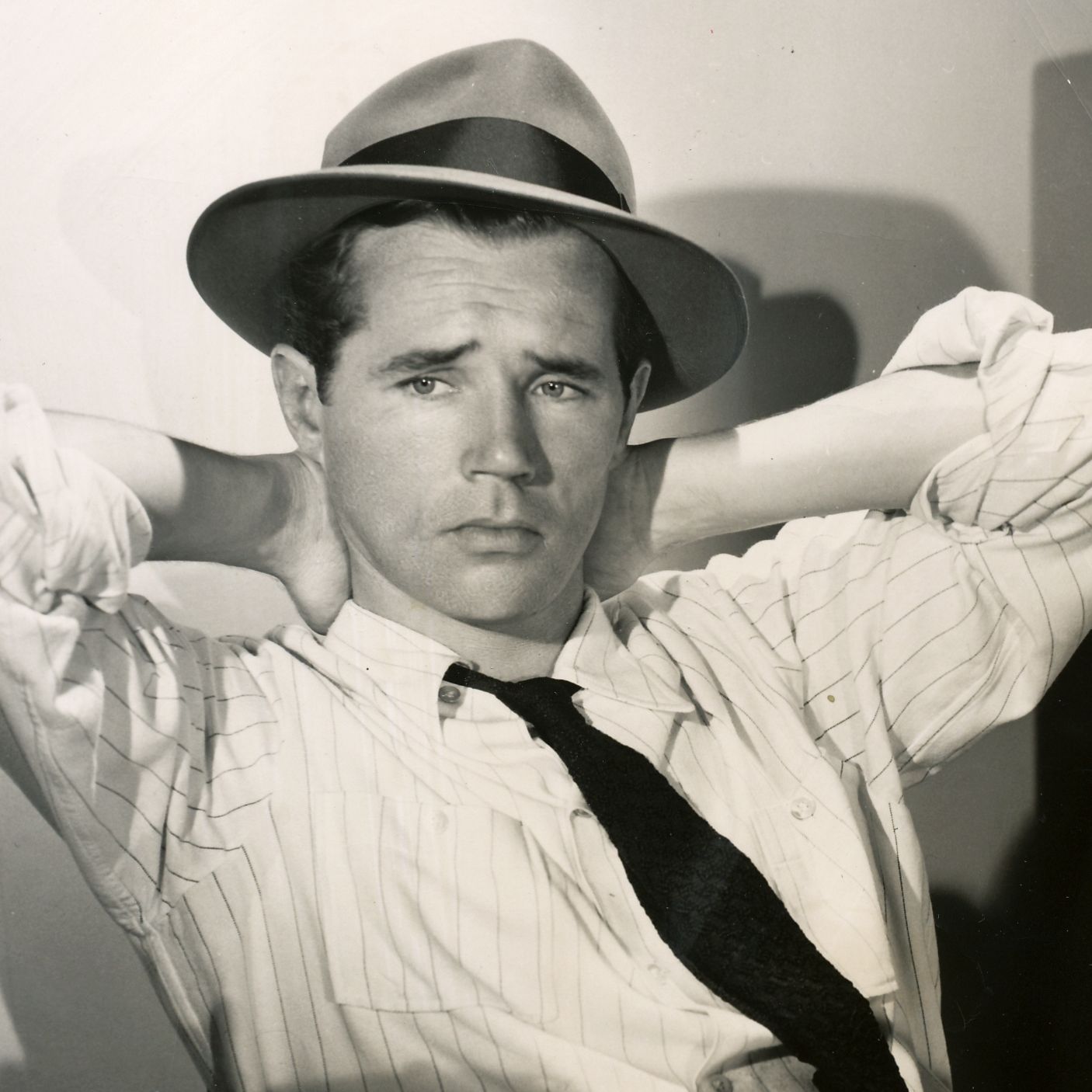 Howard Duff On The Sam Spade Actors and Rehearsal Atmosphere from