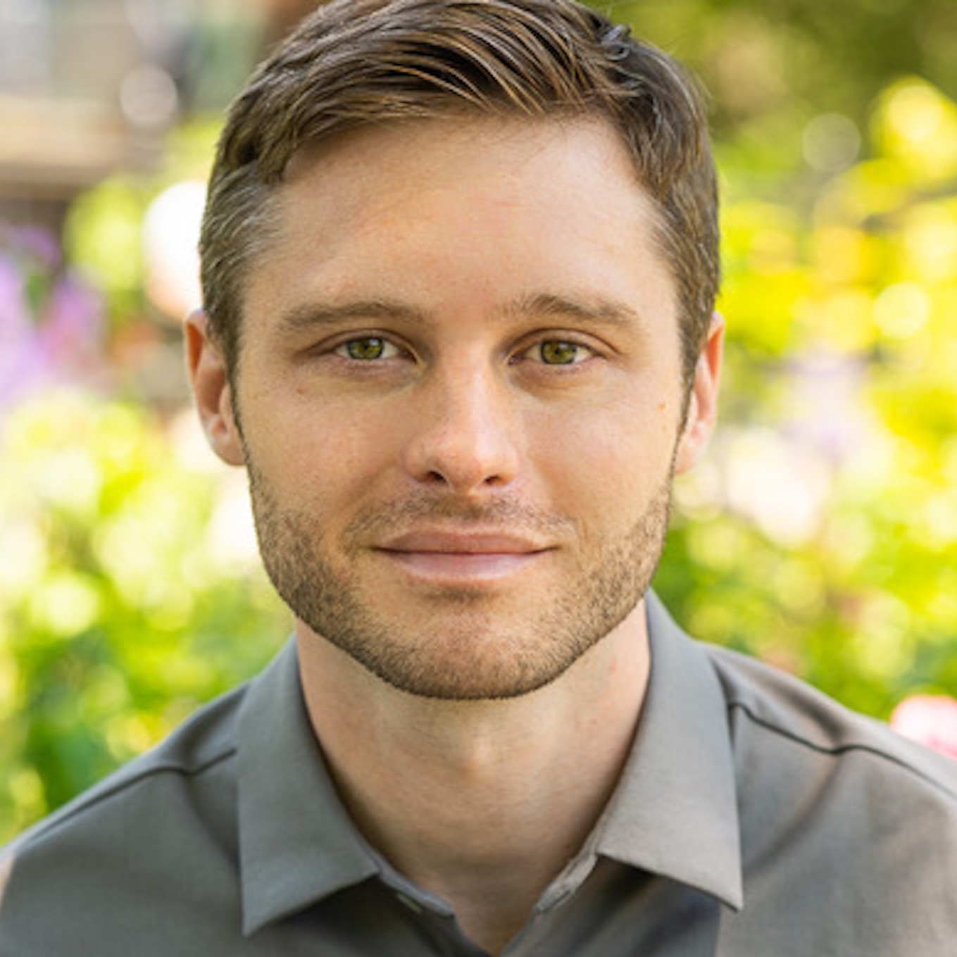 Broadway's Backbone Ep.83 Guest:Bobby Steggert Host:Brad Bradley