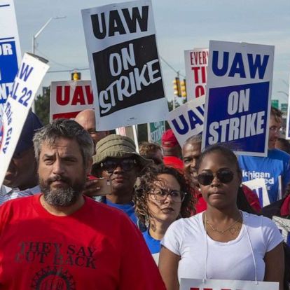Episode 29: The United Auto Workers Strike w/ Sam Gindin