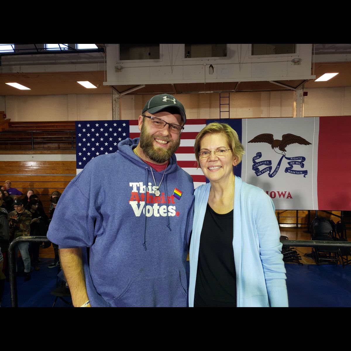 Ep. 293 - Will Elizabeth Warren Hire A Secular Outreach Director?