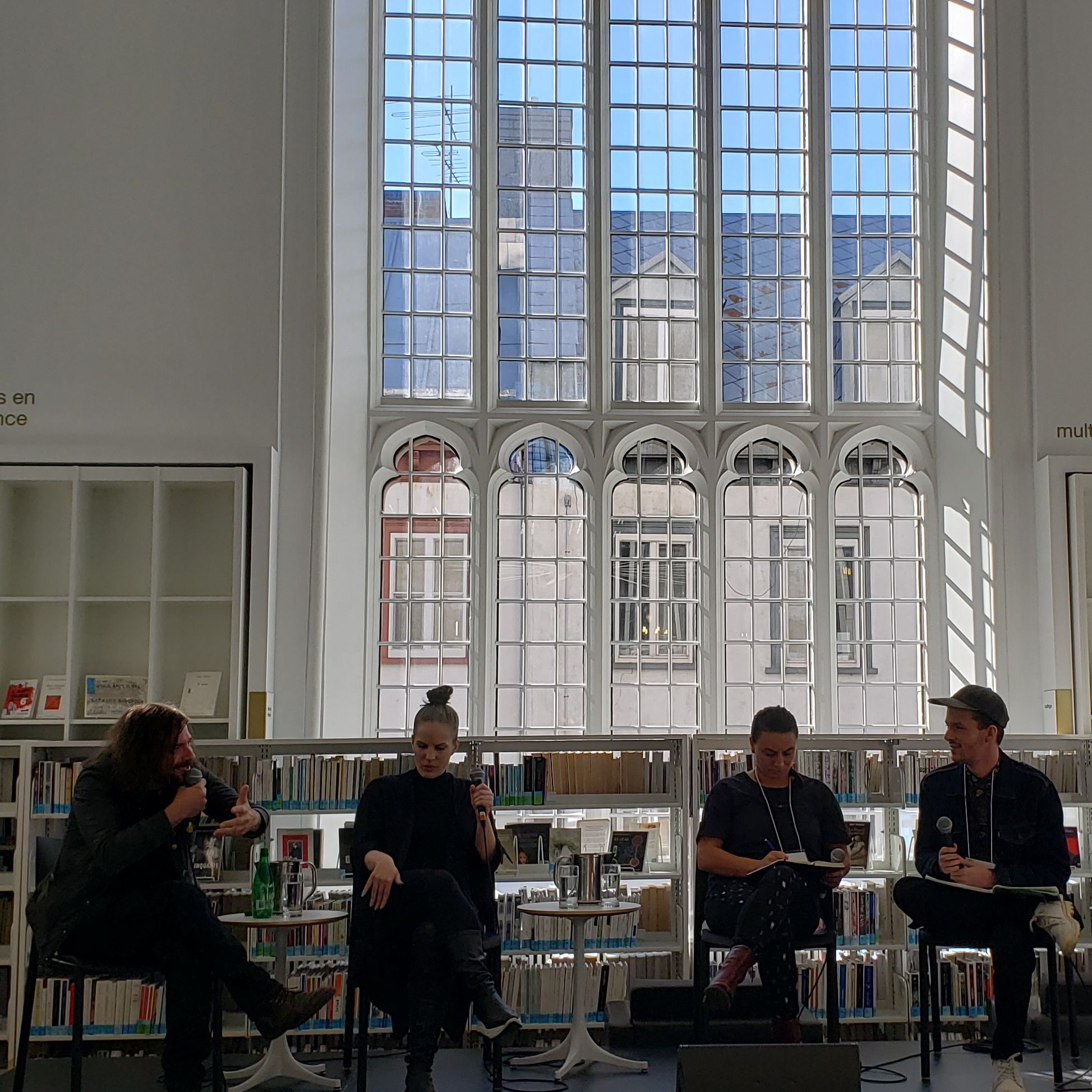 Québec en toutes lettres 2019 - Table ronde | La littérature peut-elle sonner l’alarme ?
