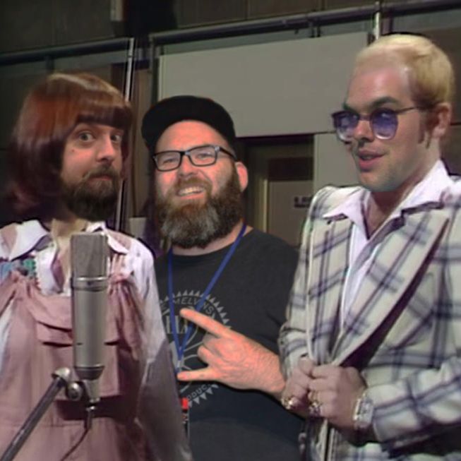 S02E09 Don't Go Breaking My Heart by Elton John and Kiki Dee (feat. Threaders)