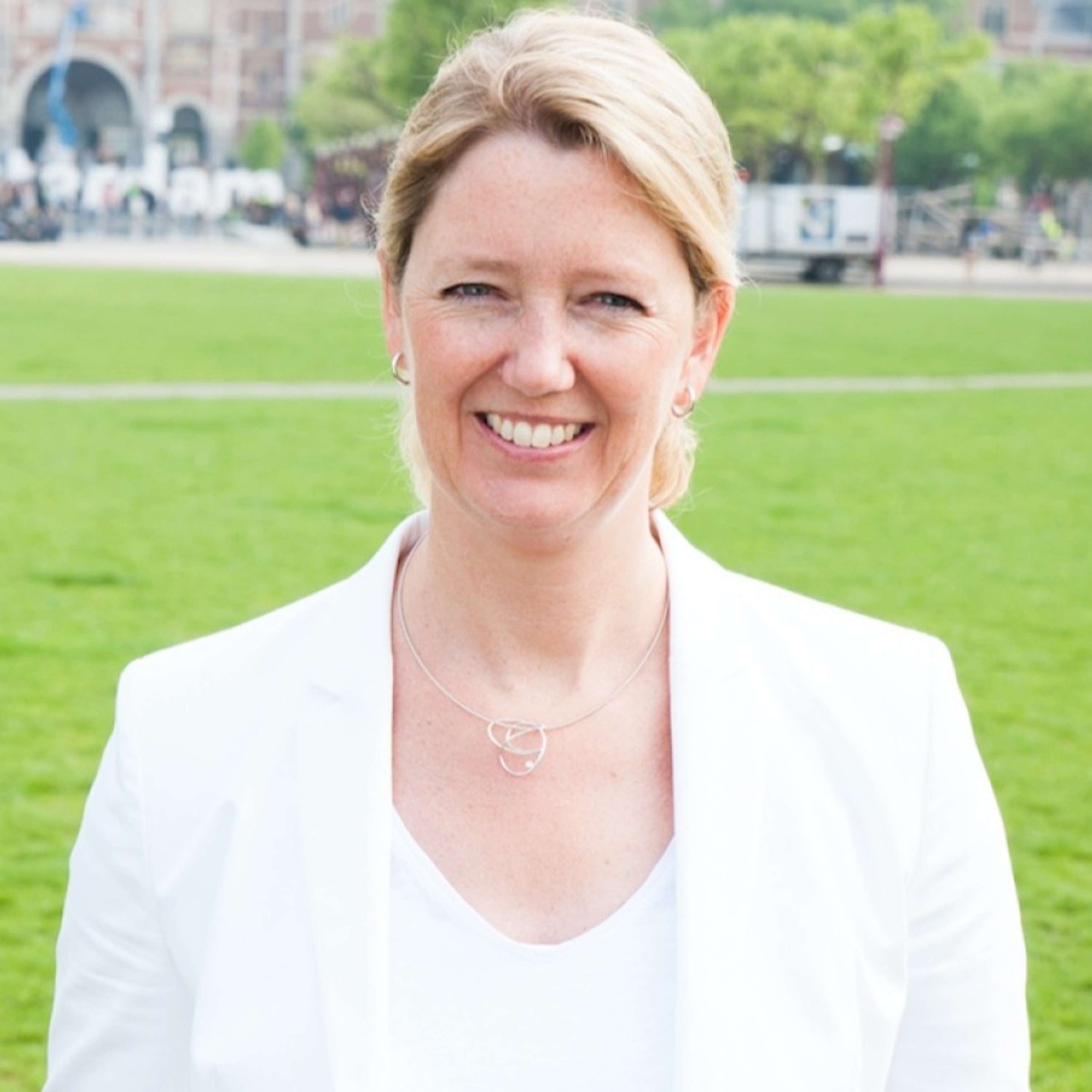 De Monnik op hakken