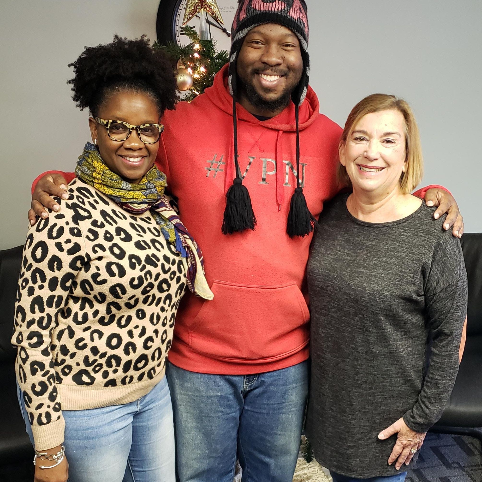 Arts Weekly with Karlton Clay and Ferneasa Cutno