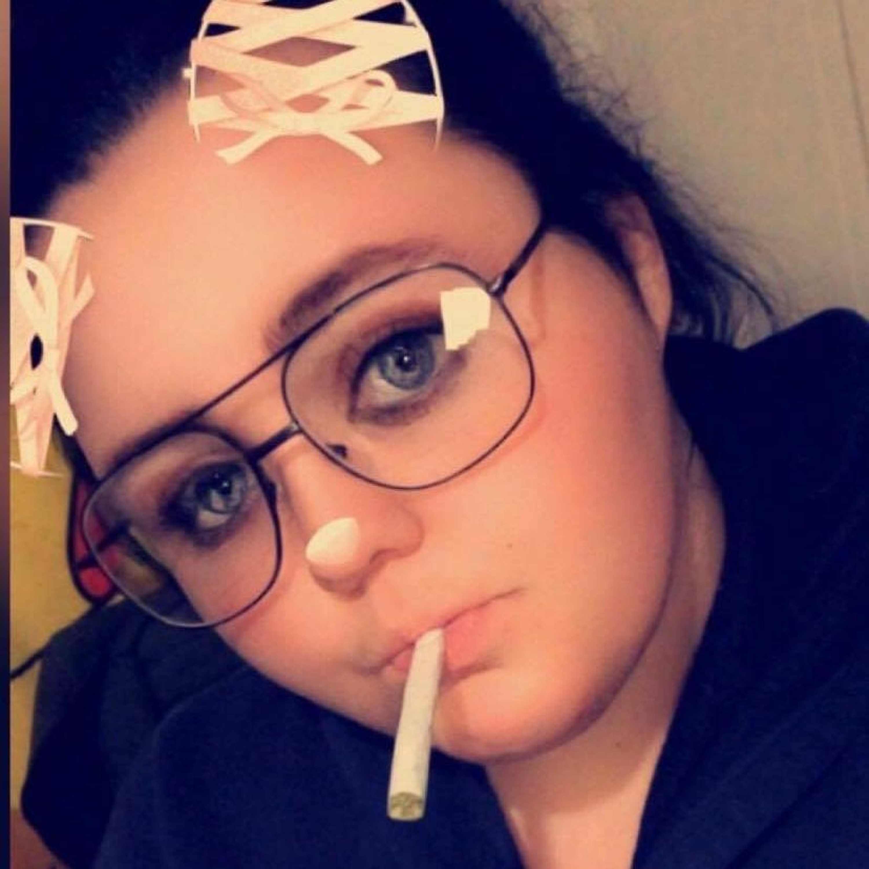 TB Live: Apple Daddy, Westfor FB admin, Plus sized Trump killer, Tinder Tunaflap, Landon
