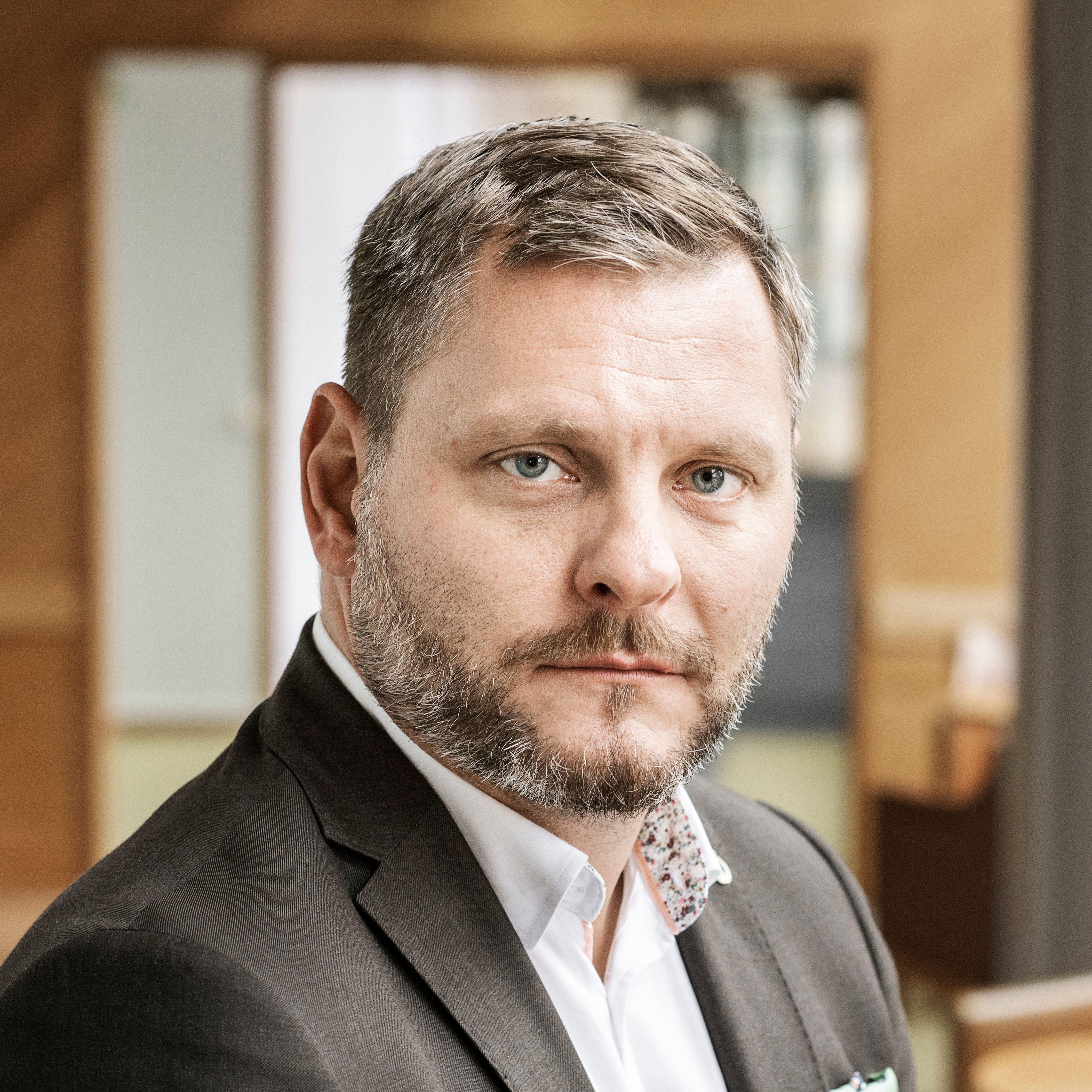 En högre facklig ledarutbildning för fackligt förtroendevalda!
