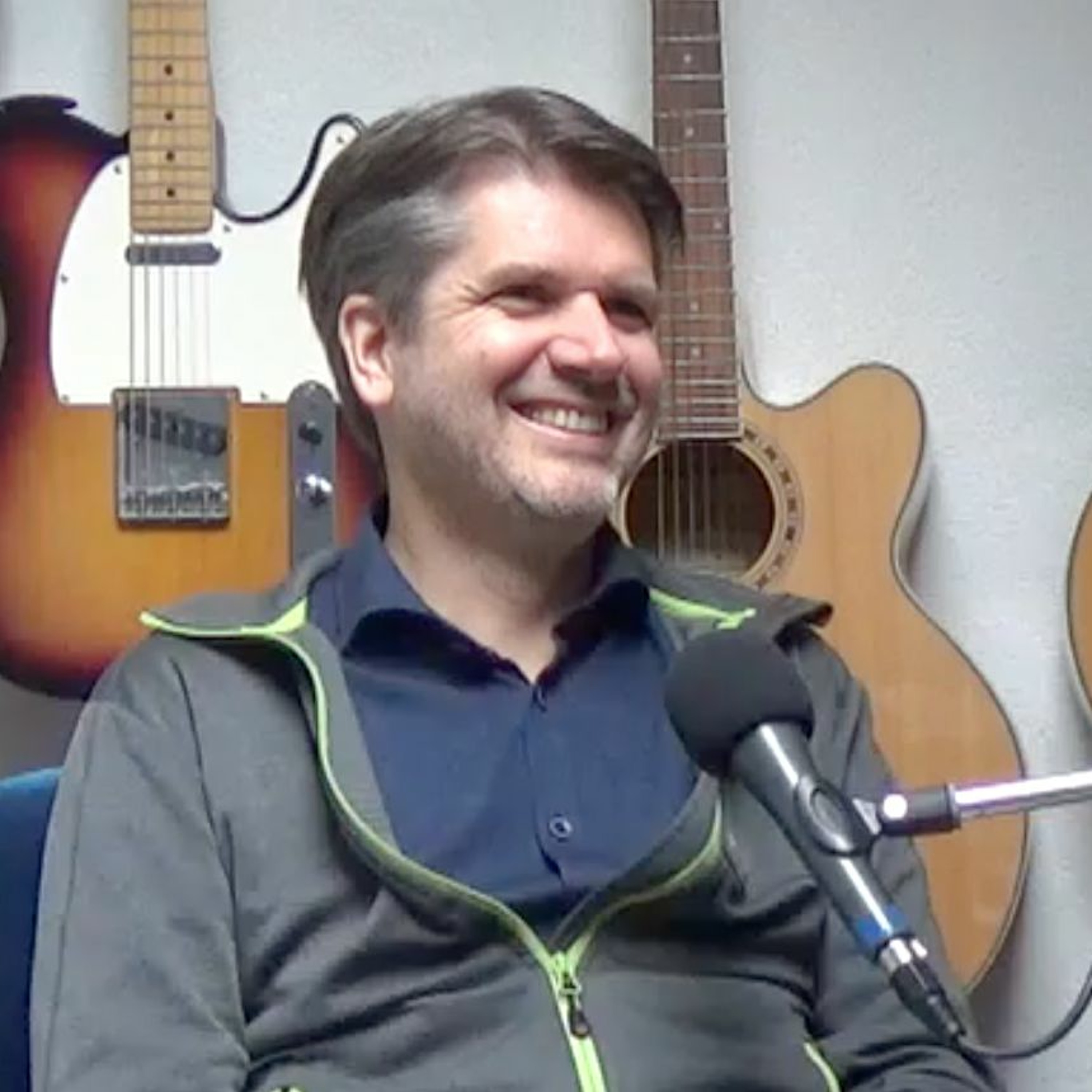 En nu eerlijk! 008 met Bas Poppe over ontwikkeling, zingeving en organiseren