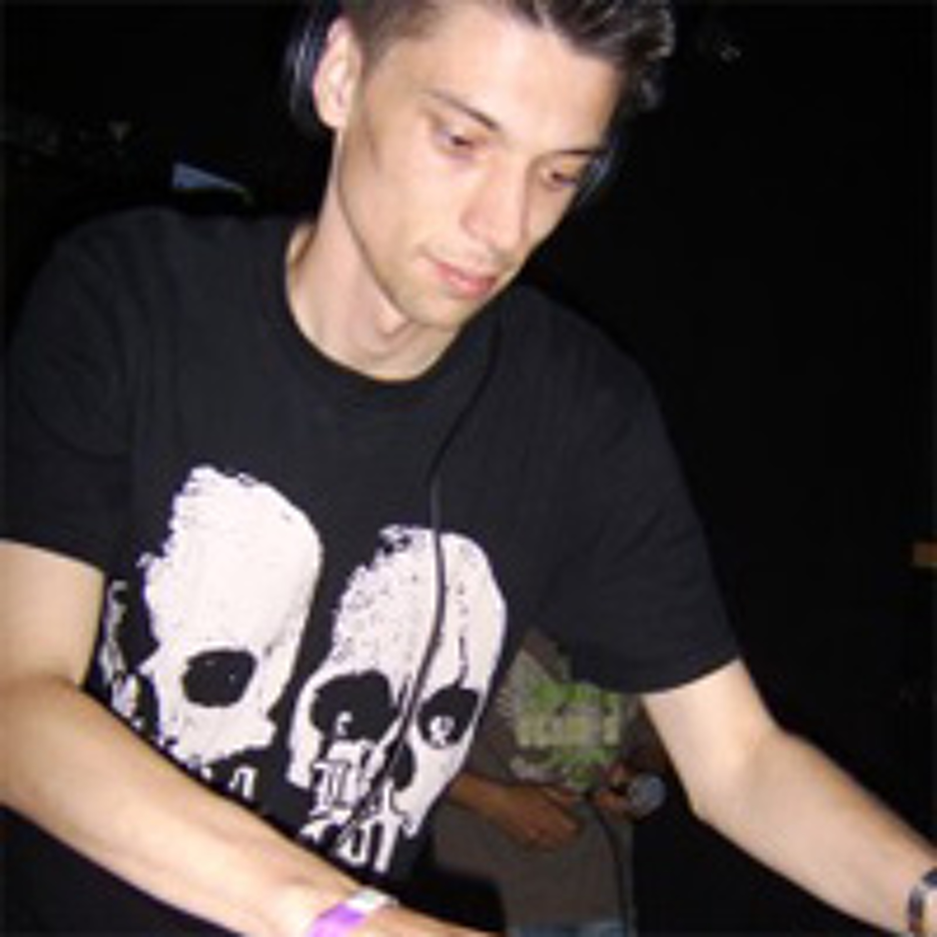 rave-o-lution.nl