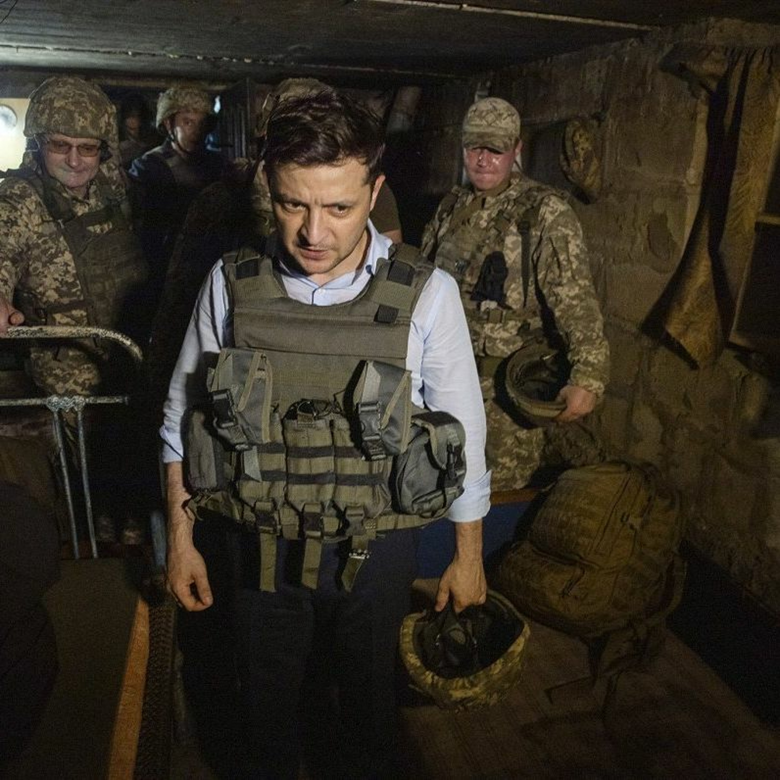 Ukraine, stuck in the middle of a Geopolitical game (Live)