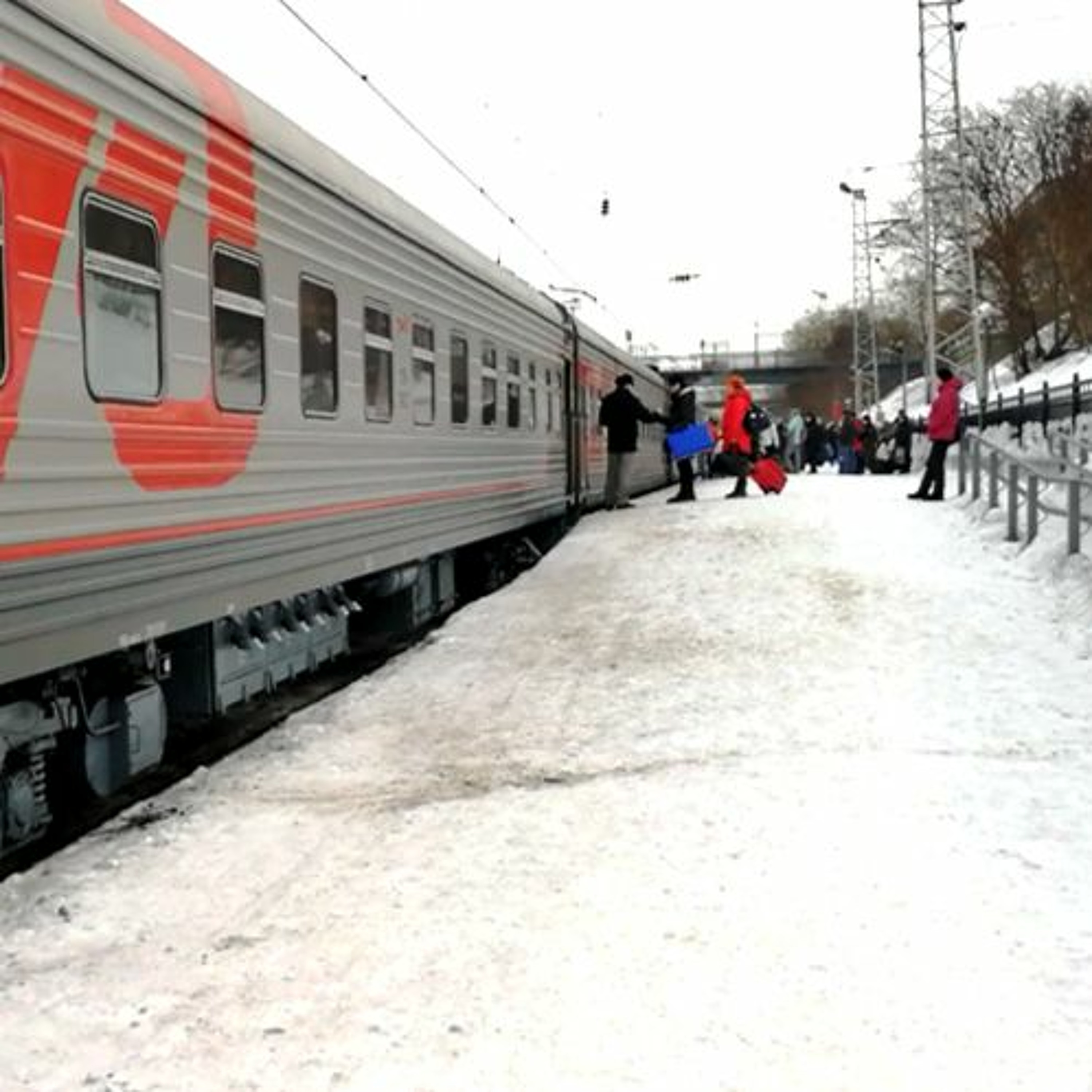 Bilan Région de Mourmansk, Lovozero - Tiriberka du quai avant le train Mourmansk St Petersbourg