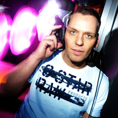 Dj Oliver M and Jean Philip - Strings Of Motion ( Original )