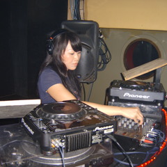 Miss Mee live mix at Caliente Electronica 20/02/2009