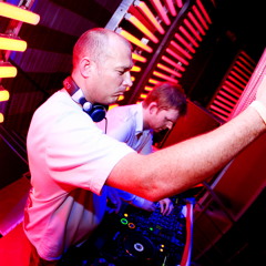 Hybrid @ Lot 33 2009 Hr 3