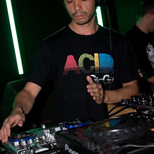 NickV