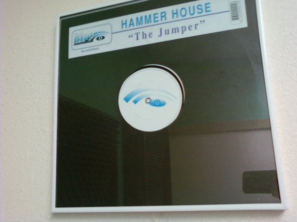 Hammer House – The Jumper (Mass Medium Remix)