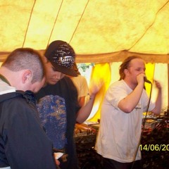 Reds, Lyrical T, Franko Fraize - Let Me Know